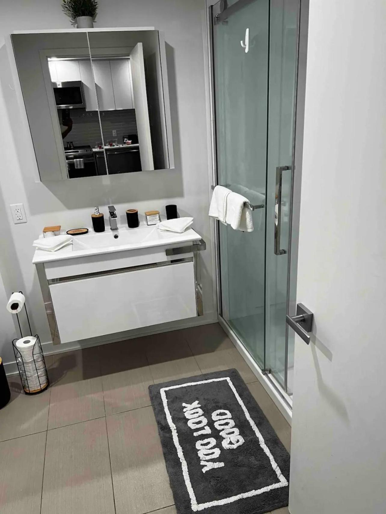 Condo In The Heart Of Downtown Montreal Exteriér fotografie
